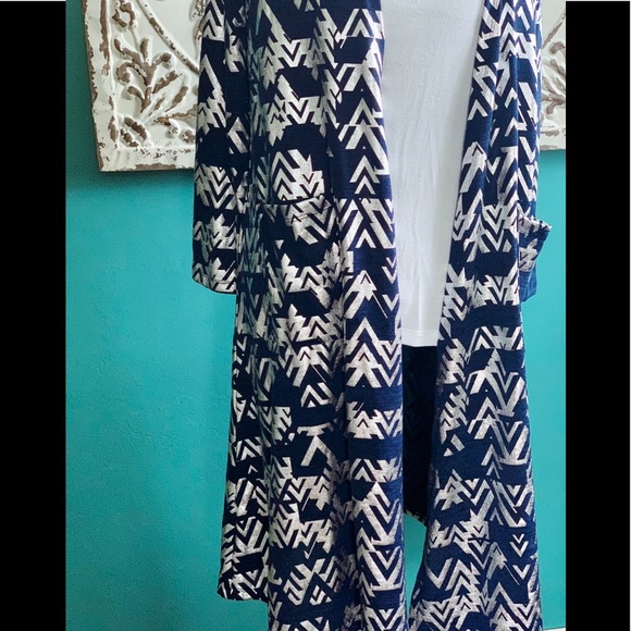 New LuLaRoe Long Knit Cardigan - Picture 4 of 5